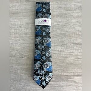 Tayion Collection Men's Royal Blue & White Floral Tie